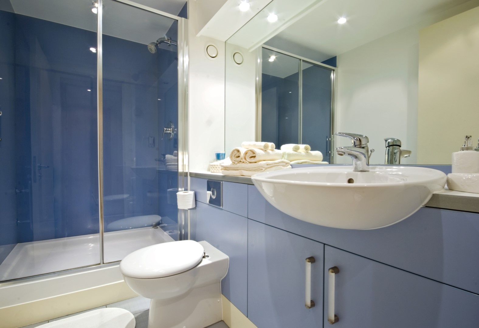 Quality Bathroom Installation & Renovations in Abingdon